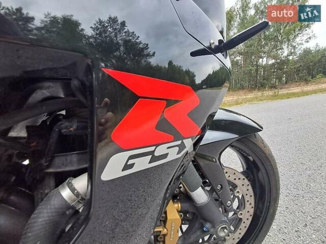 Черный Сузуки GSX-R 600, объемом двигателя 0.6 л и пробегом 37 тыс. км за 5550 $, фото 1 на Automoto.ua