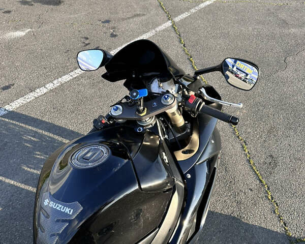 Черный Сузуки GSX-R 600, объемом двигателя 0.6 л и пробегом 41 тыс. км за 6800 $, фото 4 на Automoto.ua