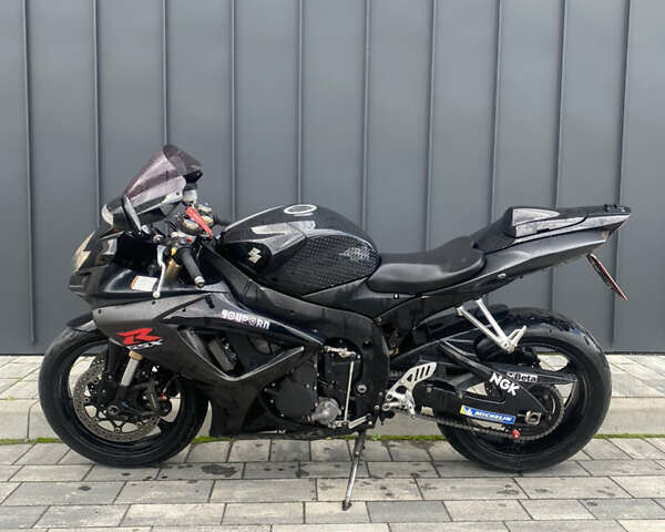 Черный Сузуки GSX-R 600, объемом двигателя 0.6 л и пробегом 25 тыс. км за 6600 $, фото 4 на Automoto.ua