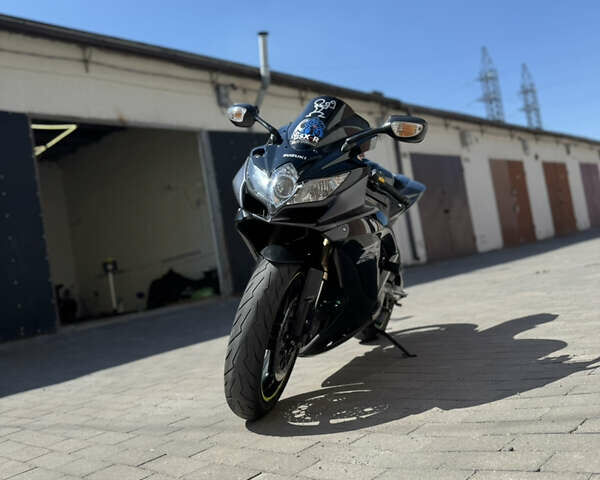 Черный Сузуки GSX-R 600, объемом двигателя 0.6 л и пробегом 28 тыс. км за 8500 $, фото 3 на Automoto.ua