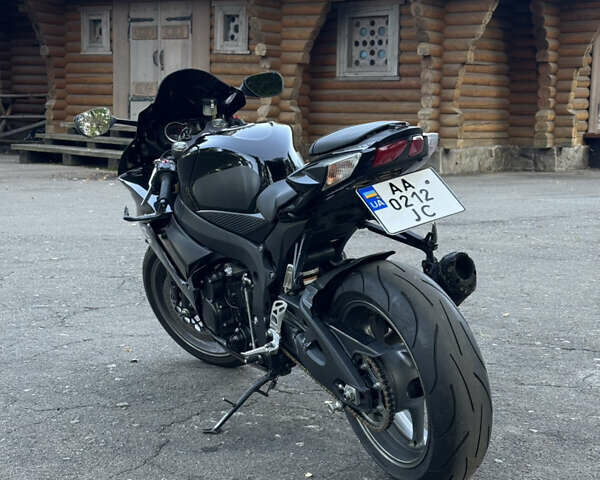 Черный Сузуки GSX-R 600, объемом двигателя 0.6 л и пробегом 24 тыс. км за 7500 $, фото 3 на Automoto.ua
