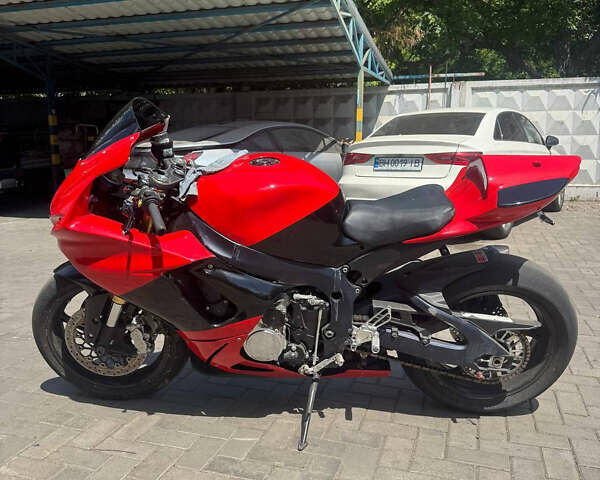 Красный Сузуки GSX-R 600, объемом двигателя 0.6 л и пробегом 14 тыс. км за 4000 $, фото 11 на Automoto.ua