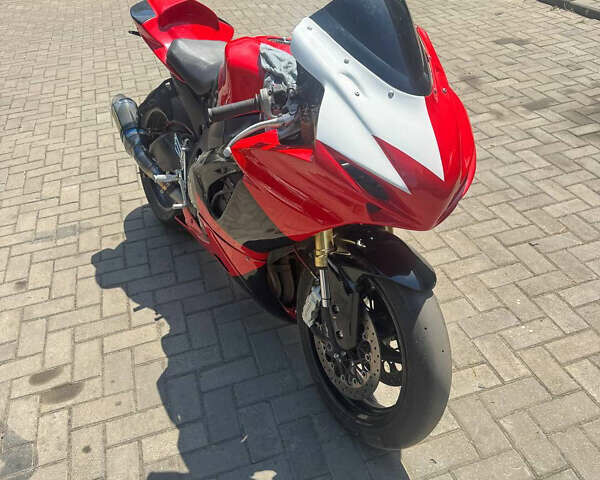 Красный Сузуки GSX-R 600, объемом двигателя 0.6 л и пробегом 14 тыс. км за 4000 $, фото 17 на Automoto.ua