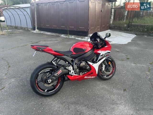 Красный Сузуки GSX-R 600, объемом двигателя 0.6 л и пробегом 33 тыс. км за 10200 $, фото 19 на Automoto.ua