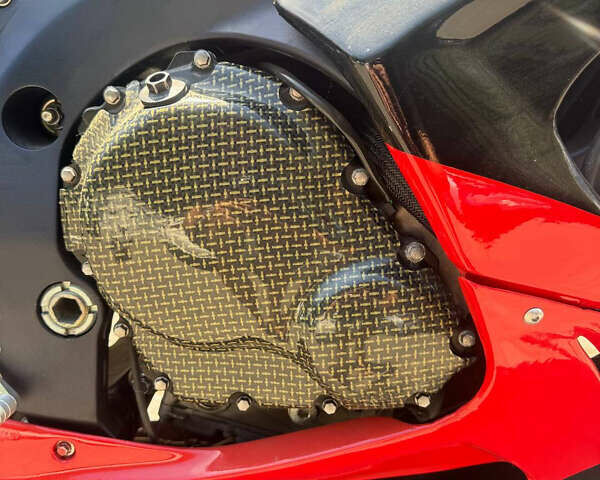 Красный Сузуки GSX-R 600, объемом двигателя 0.6 л и пробегом 14 тыс. км за 4000 $, фото 16 на Automoto.ua