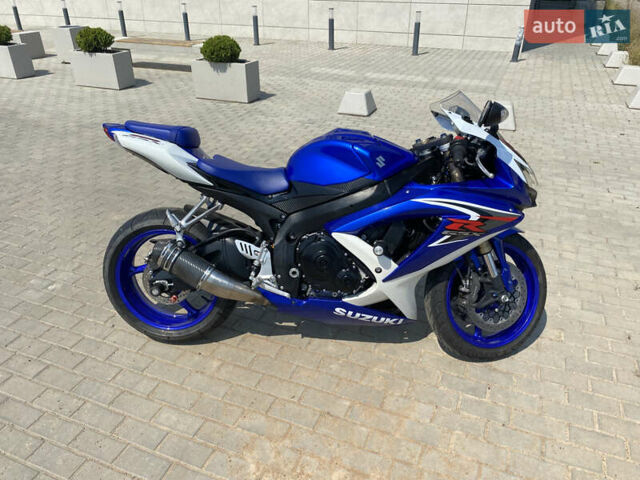 Сузуки GSX-R 600, объемом двигателя 0.6 л и пробегом 25 тыс. км за 8300 $, фото 7 на Automoto.ua