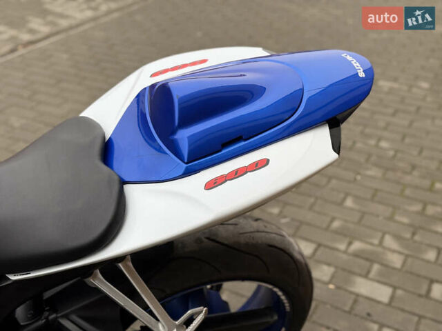 Сузуки GSX-R 600, объемом двигателя 0.6 л и пробегом 36 тыс. км за 6300 $, фото 8 на Automoto.ua