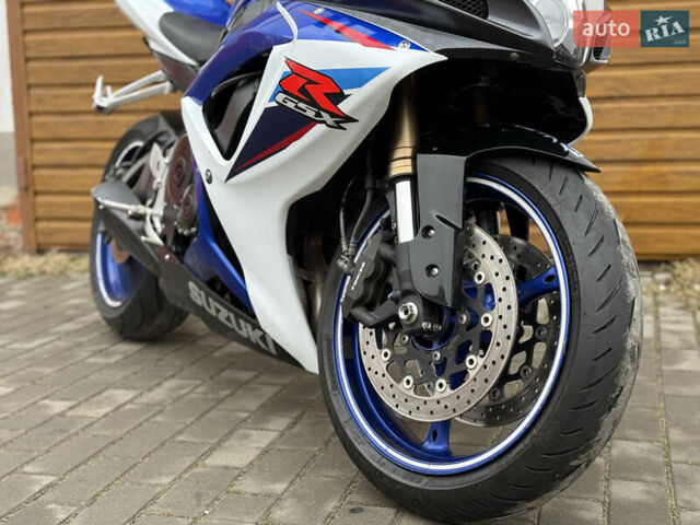Сузуки GSX-R 600, объемом двигателя 0.6 л и пробегом 36 тыс. км за 6300 $, фото 2 на Automoto.ua