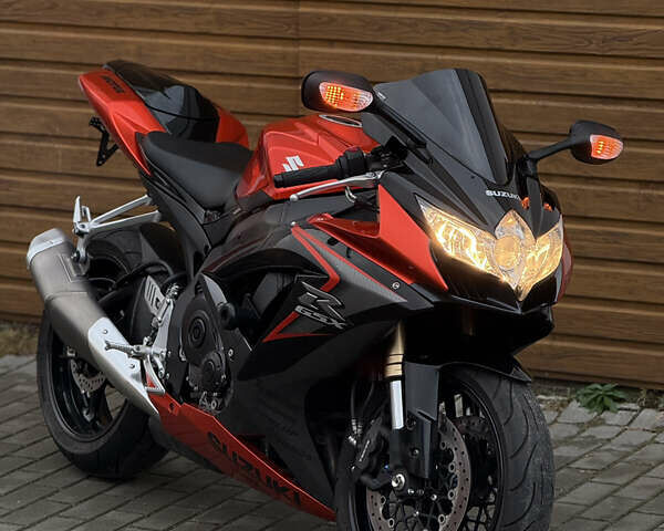 Сузуки GSX-R 600, объемом двигателя 0.6 л и пробегом 8 тыс. км за 8999 $, фото 21 на Automoto.ua