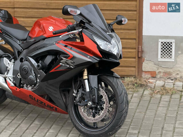 Сузуки GSX-R 600, объемом двигателя 0.6 л и пробегом 8 тыс. км за 8999 $, фото 2 на Automoto.ua