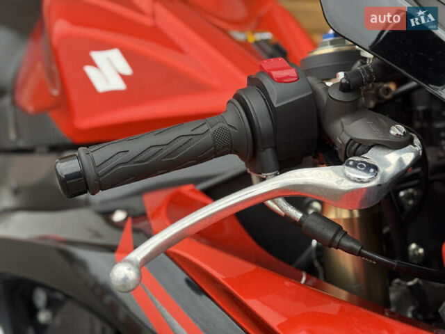 Сузуки GSX-R 600, объемом двигателя 0.6 л и пробегом 8 тыс. км за 8999 $, фото 16 на Automoto.ua