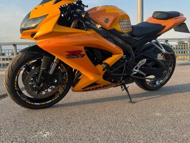 Сузукі GSX-R 600, об'ємом двигуна 0.6 л та пробігом 0 тис. км за 6800 $, фото 4 на Automoto.ua