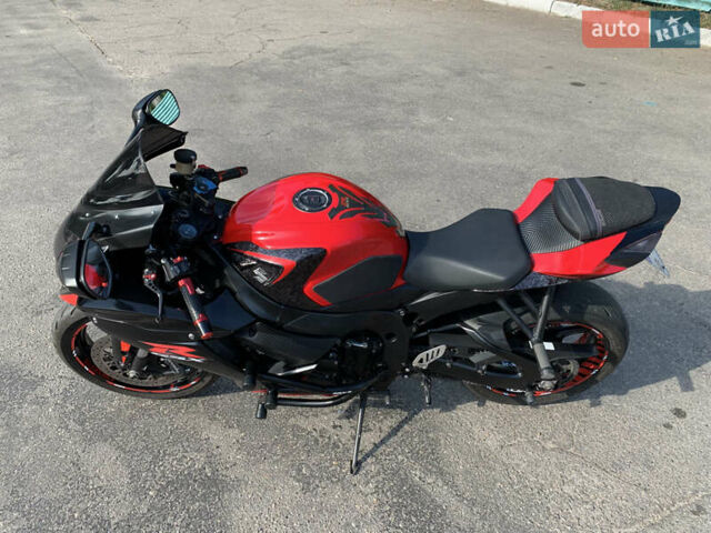 Сузуки GSX-R 600, объемом двигателя 0.6 л и пробегом 16 тыс. км за 9000 $, фото 1 на Automoto.ua