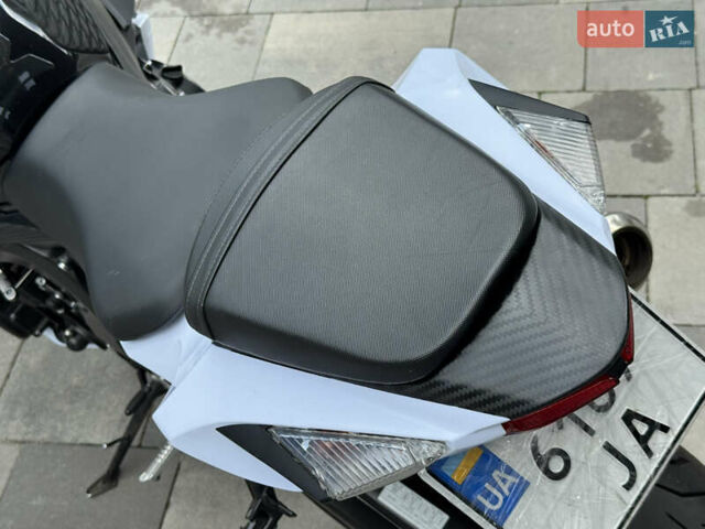 Сузуки GSX-R 600, объемом двигателя 0.6 л и пробегом 30 тыс. км за 9500 $, фото 4 на Automoto.ua
