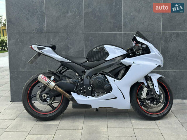 Сузуки GSX-R 600, объемом двигателя 0.6 л и пробегом 30 тыс. км за 9500 $, фото 10 на Automoto.ua