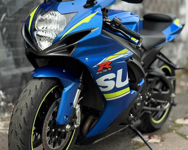 Сузуки GSX-R 600, объемом двигателя 0 л и пробегом 11 тыс. км за 11500 $, фото 3 на Automoto.ua
