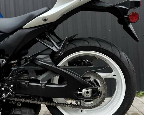 Сузуки GSX-R 600, объемом двигателя 0.6 л и пробегом 26 тыс. км за 9500 $, фото 2 на Automoto.ua