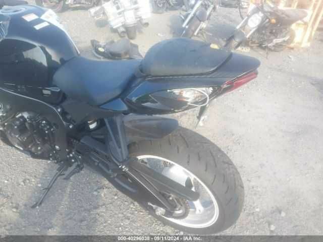 Сузуки GSX-R 600, объемом двигателя 0.6 л и пробегом 0 тыс. км за 3000 $, фото 10 на Automoto.ua