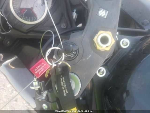 Сузуки GSX-R 600, объемом двигателя 0.6 л и пробегом 0 тыс. км за 3000 $, фото 14 на Automoto.ua