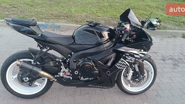 Сузукі GSX-R 600, об'ємом двигуна 0 л та пробігом 12 тис. км за 13900 $, фото 7 на Automoto.ua