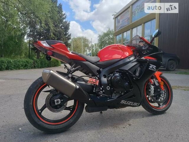 Сузуки GSX-R 600, объемом двигателя 0.6 л и пробегом 14 тыс. км за 12000 $, фото 5 на Automoto.ua