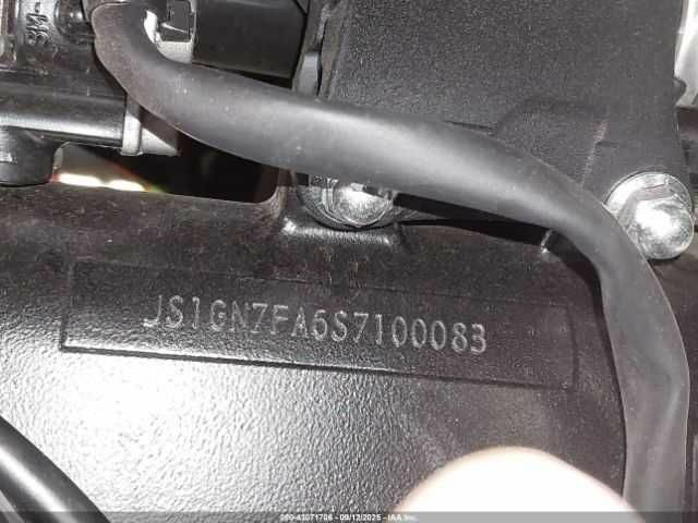 Сузуки GSX-R 600, объемом двигателя 0.6 л и пробегом 0 тыс. км за 4500 $, фото 13 на Automoto.ua