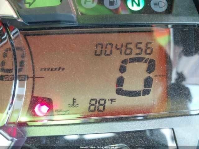 Сузуки GSX-R 600, объемом двигателя 0.6 л и пробегом 0 тыс. км за 4500 $, фото 11 на Automoto.ua