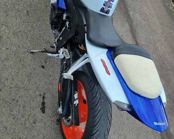 Сузуки GSX-R 600, объемом двигателя 0 л и пробегом 31 тыс. км за 5500 $, фото 4 на Automoto.ua