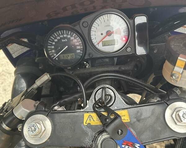 Желтый Сузуки GSX-R 600, объемом двигателя 0.6 л и пробегом 71 тыс. км за 2400 $, фото 12 на Automoto.ua