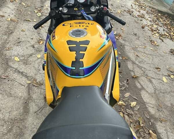 Желтый Сузуки GSX-R 600, объемом двигателя 0.6 л и пробегом 71 тыс. км за 2400 $, фото 14 на Automoto.ua