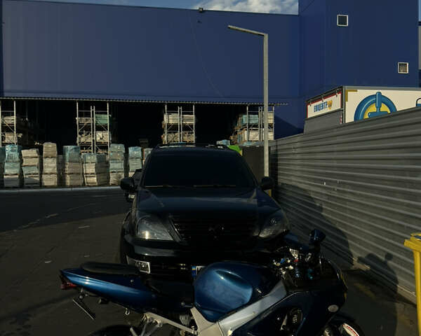 Синий Сузуки GSX-R 600, объемом двигателя 0.6 л и пробегом 38 тыс. км за 5500 $, фото 5 на Automoto.ua
