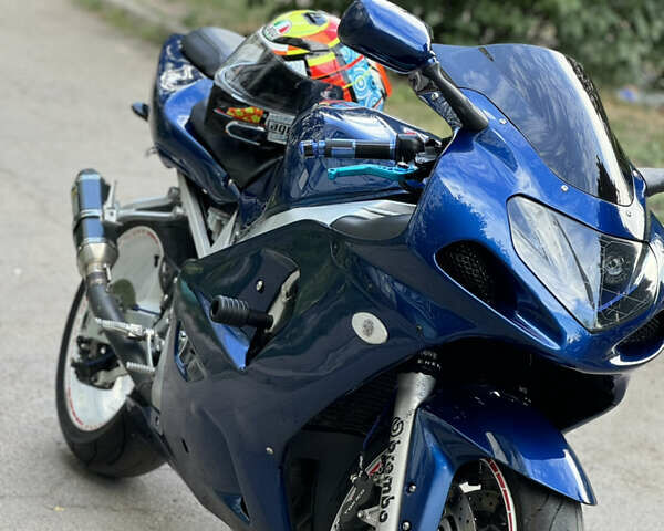 Синий Сузуки GSX-R 600, объемом двигателя 0.6 л и пробегом 80 тыс. км за 4350 $, фото 2 на Automoto.ua