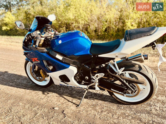 Синий Сузуки GSX-R 600, объемом двигателя 0.6 л и пробегом 47 тыс. км за 6500 $, фото 6 на Automoto.ua