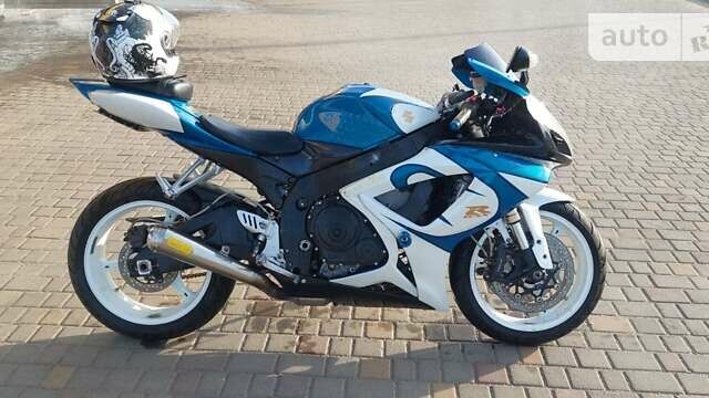 Синий Сузуки GSX-R 600, объемом двигателя 0.6 л и пробегом 36 тыс. км за 6300 $, фото 7 на Automoto.ua