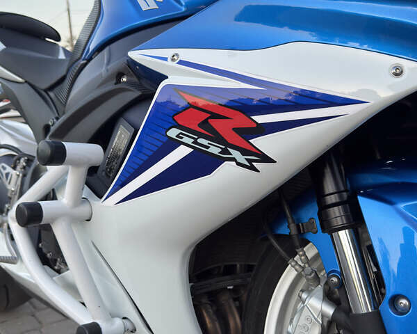 Синій Сузукі GSX-R 600, об'ємом двигуна 0.6 л та пробігом 23 тис. км за 10000 $, фото 14 на Automoto.ua