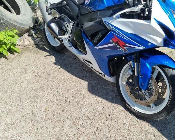 Синій Сузукі GSX-R 600, об'ємом двигуна 0.6 л та пробігом 4 тис. км за 10799 $, фото 7 на Automoto.ua