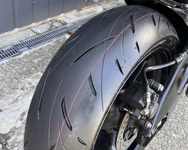 Синій Сузукі GSX-R 600, об'ємом двигуна 0.6 л та пробігом 29 тис. км за 9200 $, фото 15 на Automoto.ua