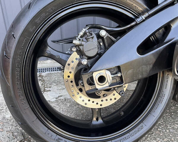 Синій Сузукі GSX-R 600, об'ємом двигуна 0.6 л та пробігом 29 тис. км за 8600 $, фото 13 на Automoto.ua
