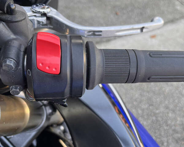 Синій Сузукі GSX-R 600, об'ємом двигуна 0.6 л та пробігом 29 тис. км за 9200 $, фото 9 на Automoto.ua