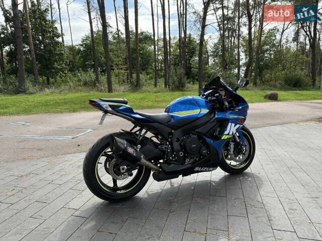Синий Сузуки GSX-R 600, объемом двигателя 0.6 л и пробегом 9 тыс. км за 10900 $, фото 3 на Automoto.ua