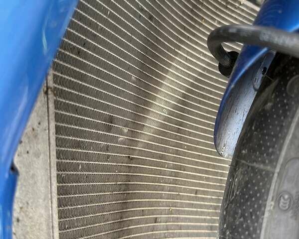 Синий Сузуки GSX-R 600, объемом двигателя 0.6 л и пробегом 9 тыс. км за 10900 $, фото 19 на Automoto.ua