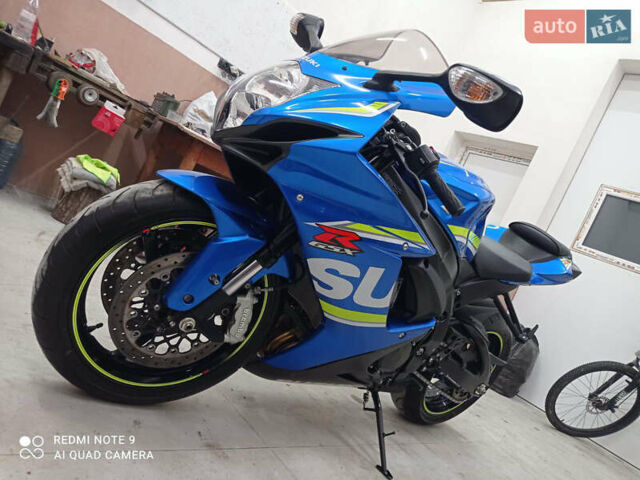 Синий Сузуки GSX-R 600, объемом двигателя 0.6 л и пробегом 3 тыс. км за 11000 $, фото 3 на Automoto.ua