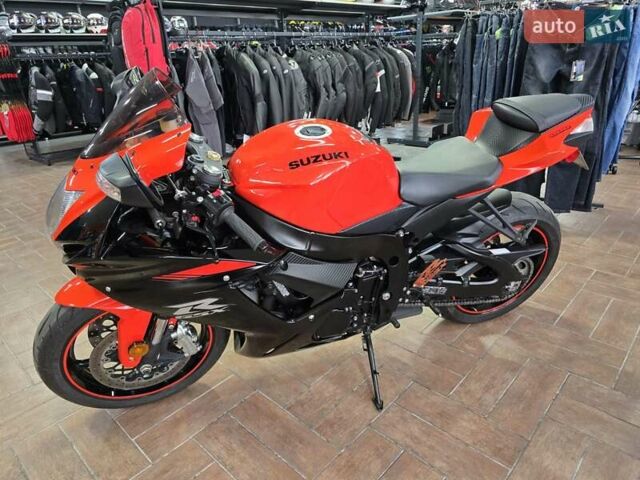 Оранжевый Сузуки GSX-R 600, объемом двигателя 0.6 л и пробегом 16 тыс. км за 14000 $, фото 1 на Automoto.ua