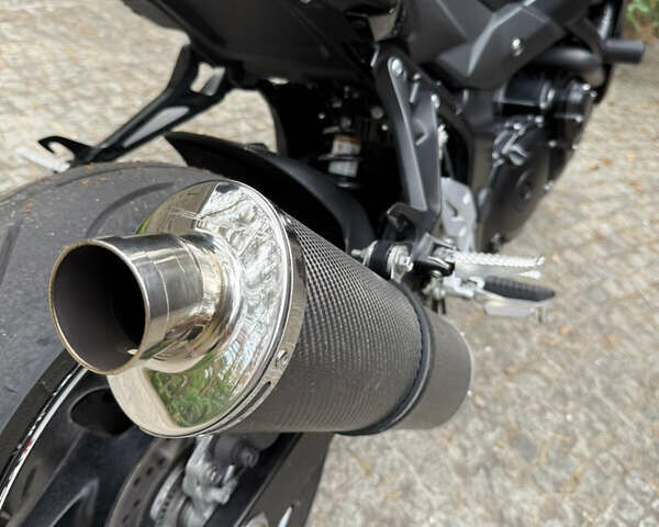 Черный Сузуки GSX-R 750, объемом двигателя 0.75 л и пробегом 28 тыс. км за 7450 $, фото 7 на Automoto.ua