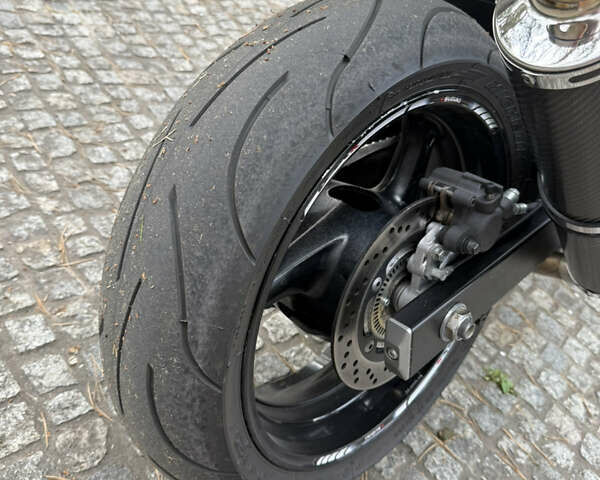 Черный Сузуки GSX-R 750, объемом двигателя 0.75 л и пробегом 28 тыс. км за 7450 $, фото 11 на Automoto.ua