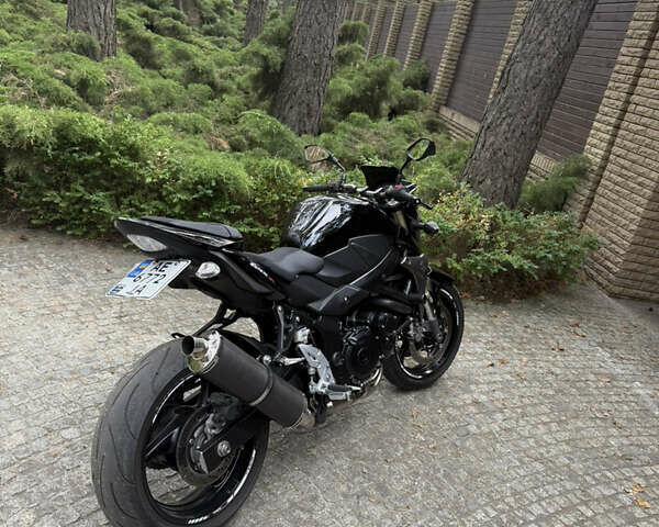 Черный Сузуки GSX-R 750, объемом двигателя 0.75 л и пробегом 28 тыс. км за 7450 $, фото 5 на Automoto.ua