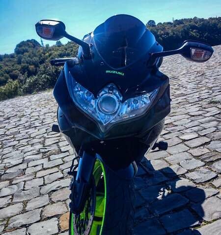 Черный Сузуки GSX-R 750, объемом двигателя 0.75 л и пробегом 40 тыс. км за 6600 $, фото 3 на Automoto.ua