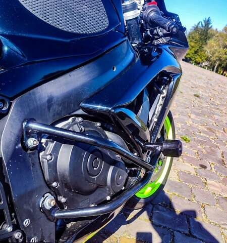 Черный Сузуки GSX-R 750, объемом двигателя 0.75 л и пробегом 40 тыс. км за 6600 $, фото 9 на Automoto.ua