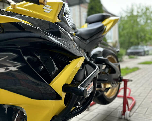 Черный Сузуки GSX-R 750, объемом двигателя 0.75 л и пробегом 28 тыс. км за 7900 $, фото 13 на Automoto.ua