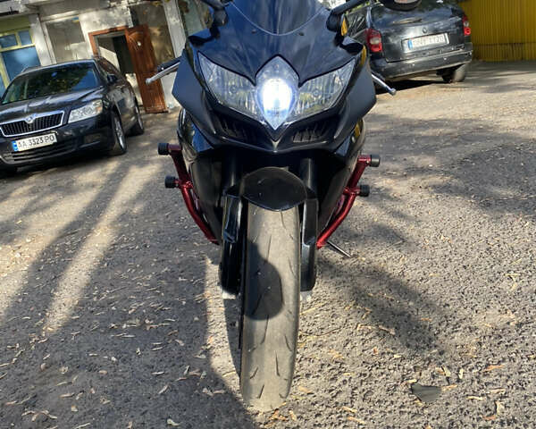Черный Сузуки GSX-R 750, объемом двигателя 0.75 л и пробегом 38 тыс. км за 7450 $, фото 2 на Automoto.ua